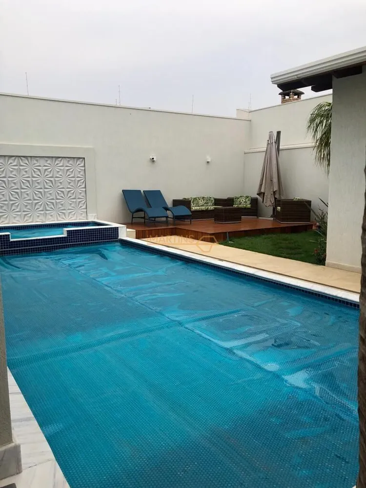 Casa, 3 quartos, 5555 m² - Foto 2