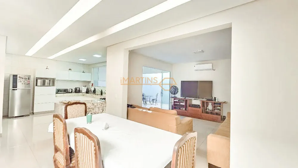 Casa, 3 quartos, 5555 m² - Foto 1