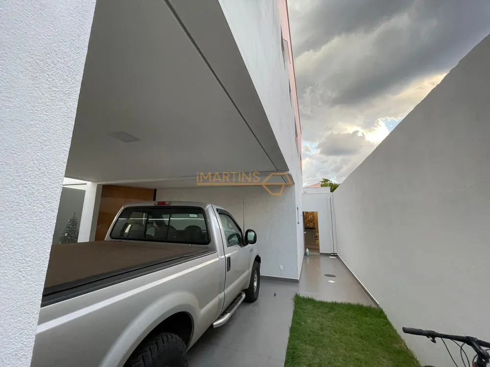 Sobrado, 3 quartos, 200 m² - Foto 1