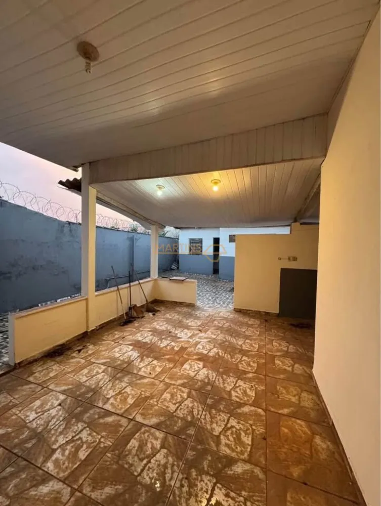 Casa, 3 quartos, 220 m² - Foto 2