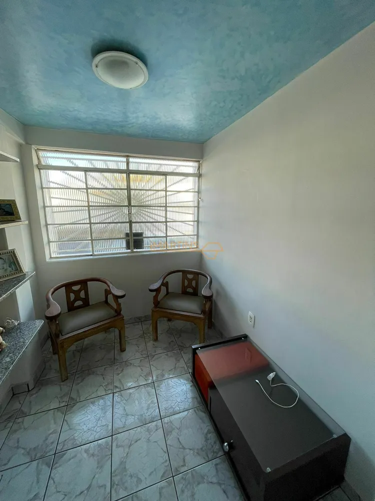 Casa, 5 quartos, 400 m² - Foto 2