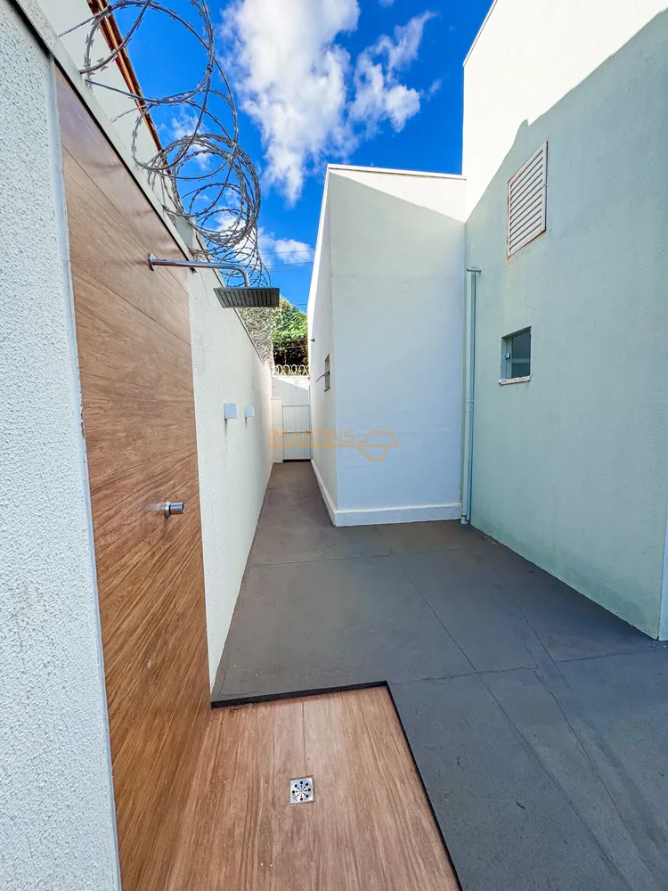 Casa, 3 quartos, 330 m² - Foto 1