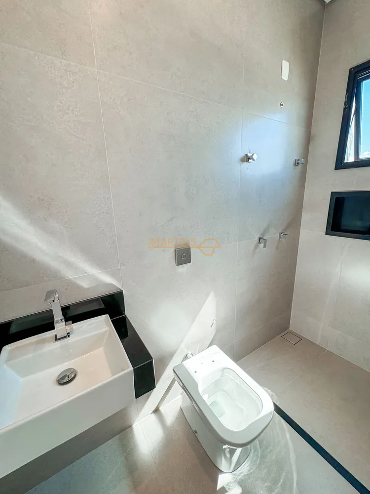 Casa, 3 quartos, 240 m² - Foto 2