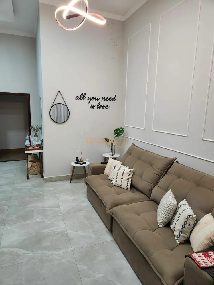 Casa, 3 quartos, 324 m² - Foto 1