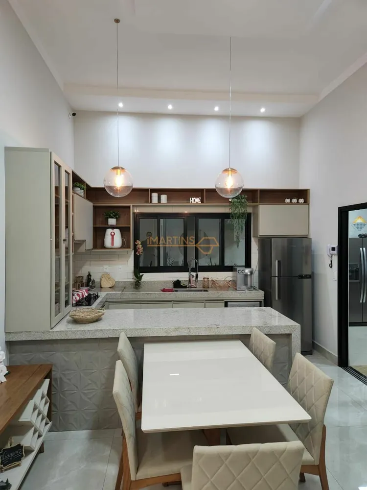 Casa, 3 quartos, 324 m² - Foto 3