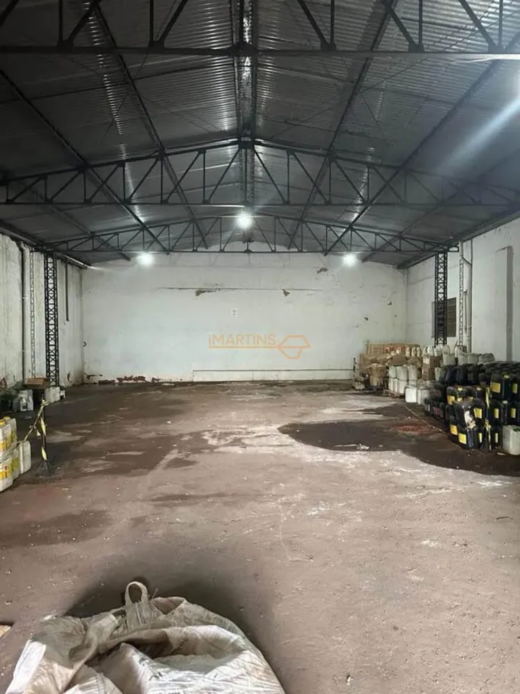 Loja-Salão, 1750 m² - Foto 4