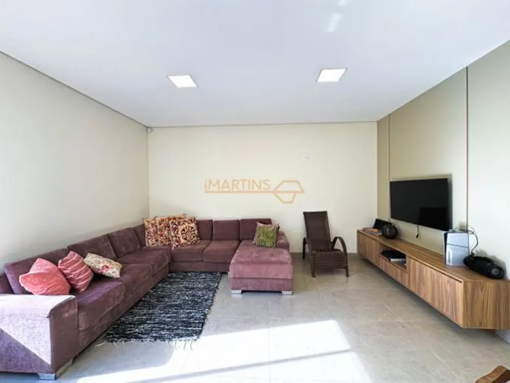 Casa, 3 quartos, 330 m² - Foto 3