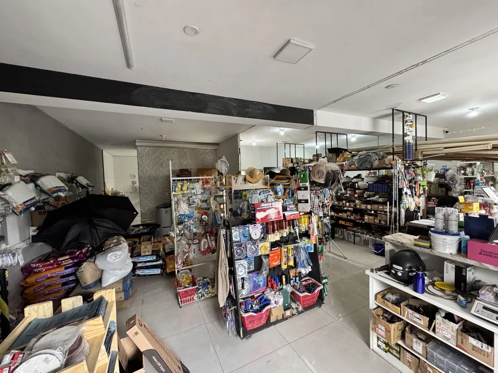 Loja-Salão, 180 m² - Foto 1