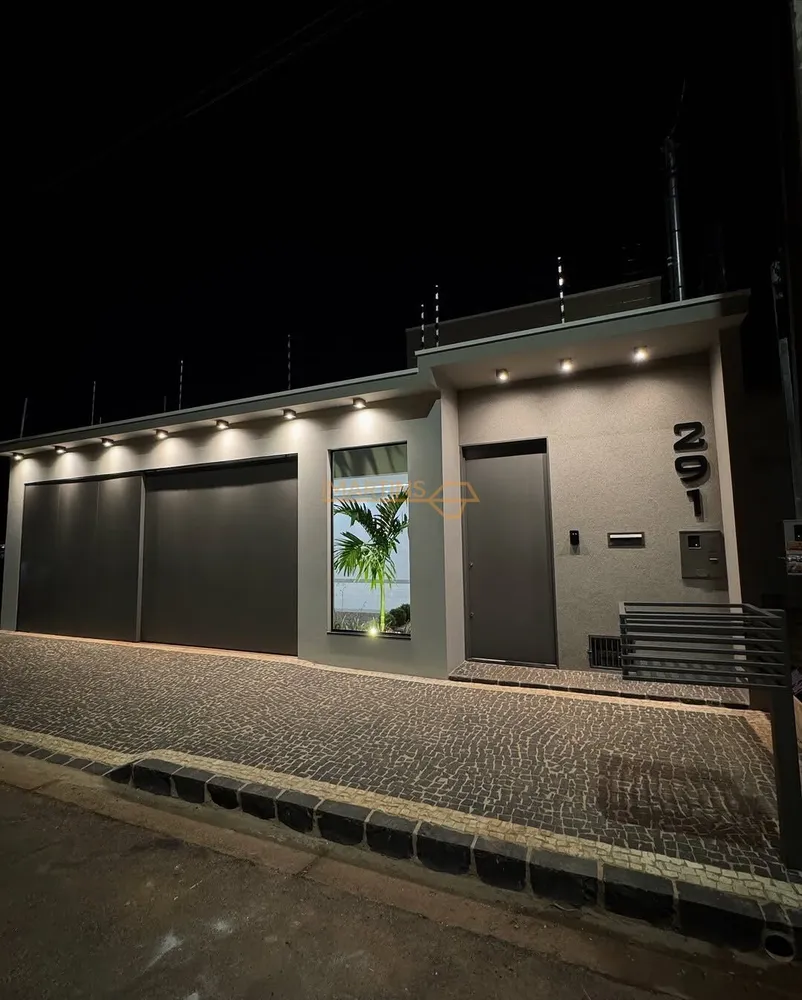 Casa, 3 quartos, 202 m² - Foto 3