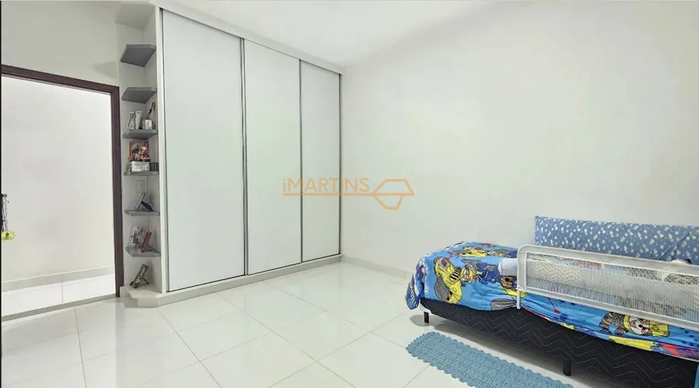 Casa, 3 quartos, 230 m² - Foto 2