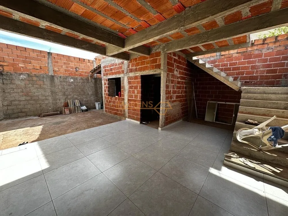 Casa, 4 quartos, 200 m² - Foto 2