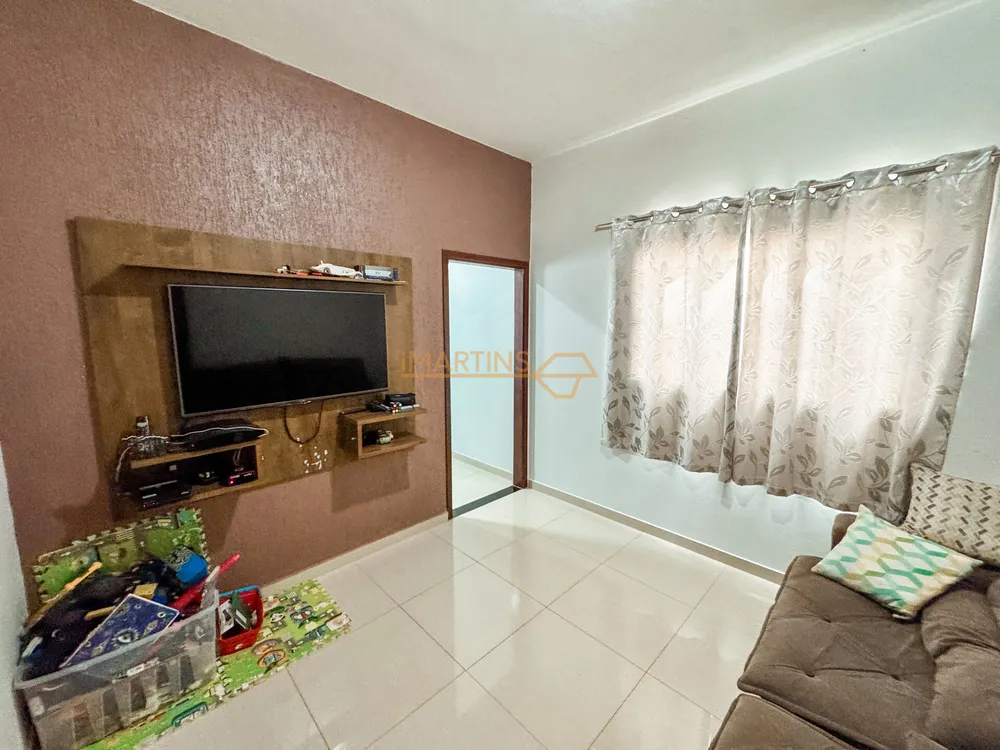 Casa, 2 quartos, 5555 m² - Foto 2