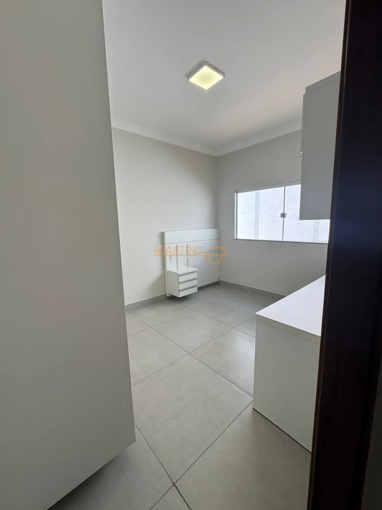 Casa, 4 quartos, 228 m² - Foto 1