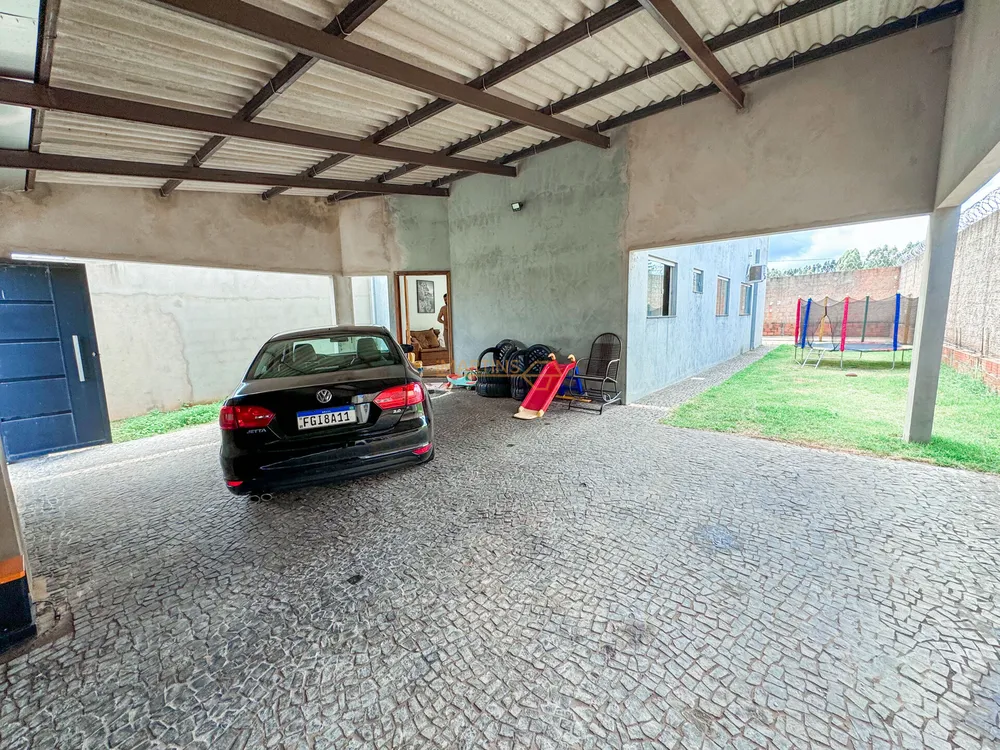 Casa, 3 quartos, 297 m² - Foto 1