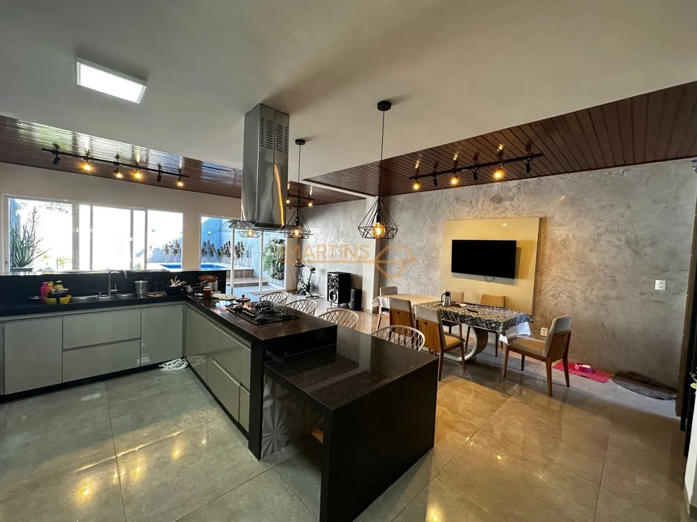 Casa, 3 quartos, 400 m² - Foto 1
