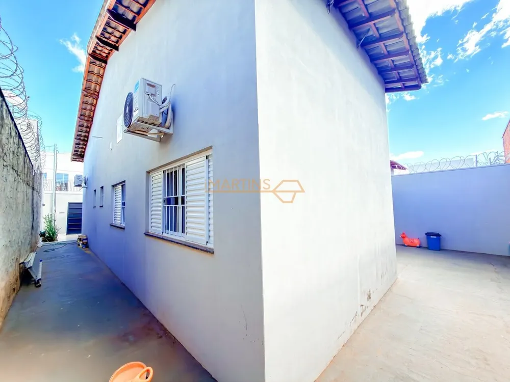 Casa, 3 quartos, 134 m² - Foto 2
