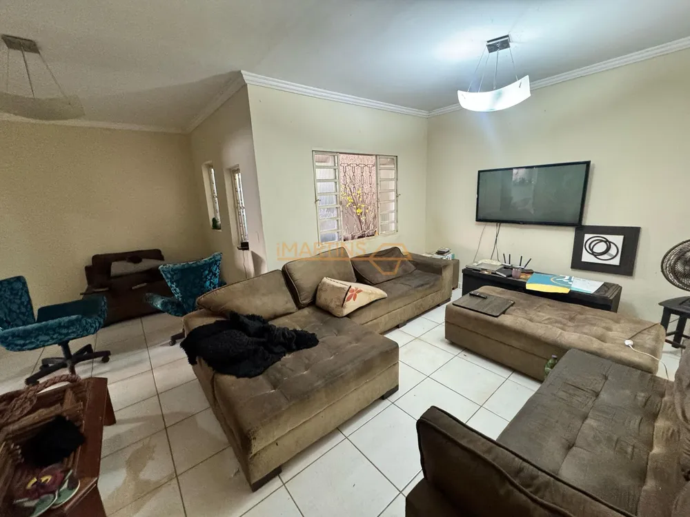 Casa, 3 quartos, 5555 m² - Foto 1