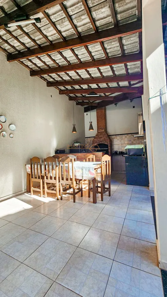 Casa, 3 quartos, 250 m² - Foto 2