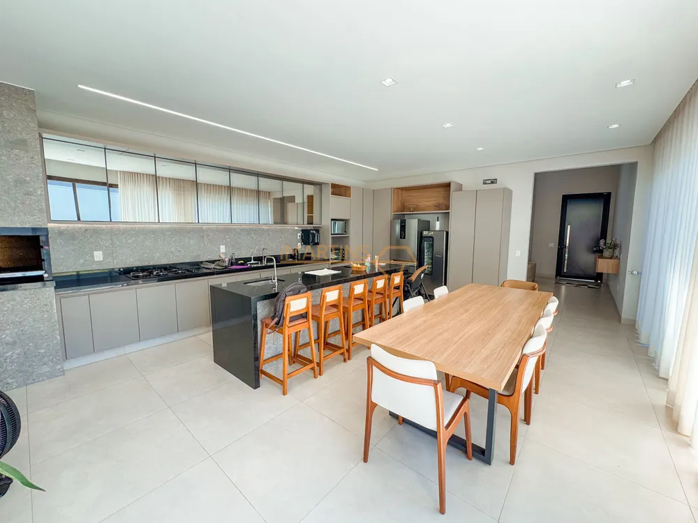 Casa, 3 quartos, 336 m² - Foto 4