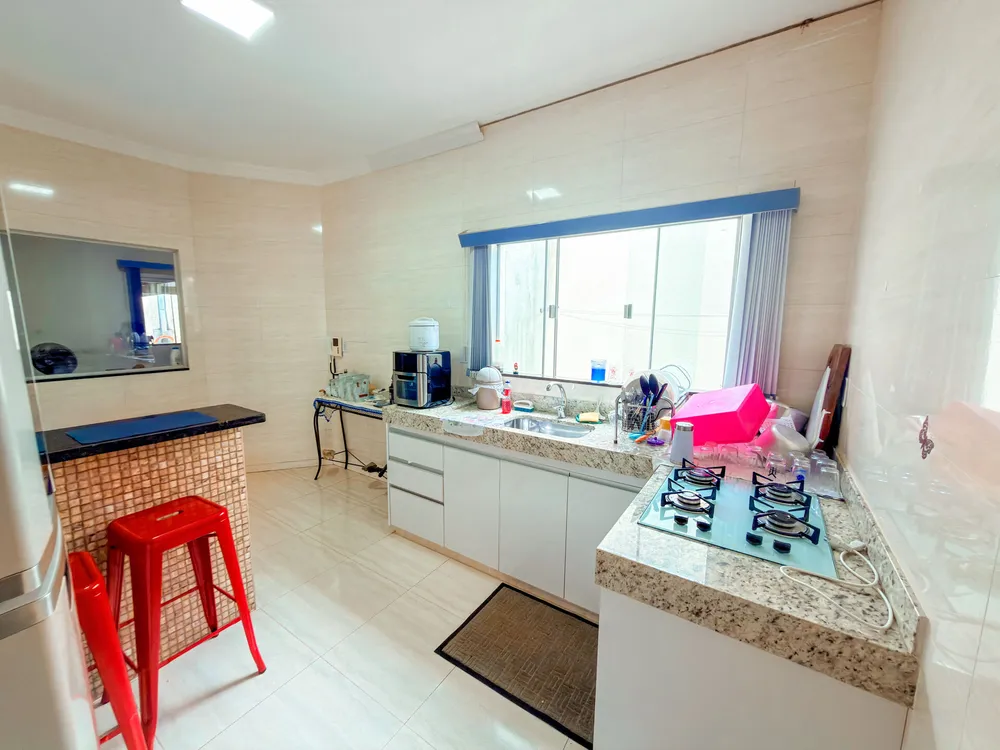 Casa, 3 quartos, 283 m² - Foto 2