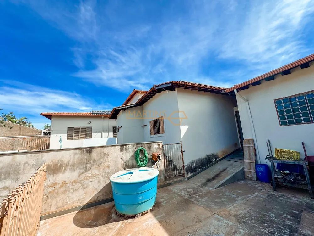 Casa, 6 quartos, 880 m² - Foto 3