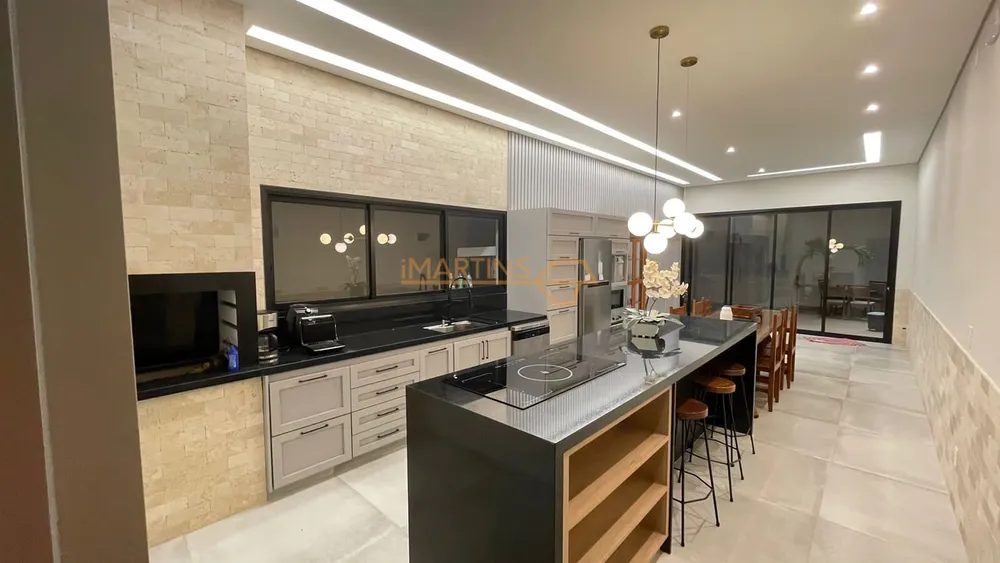 Casa, 3 quartos, 310 m² - Foto 1
