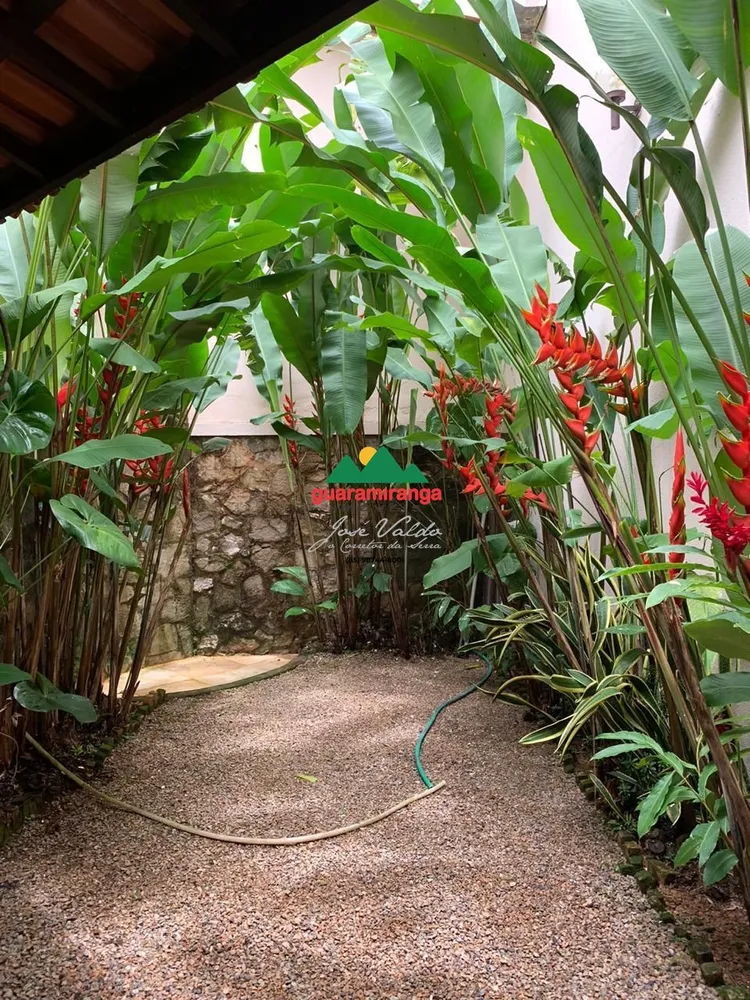 Casa, 5 quartos, 232 m² - Foto 2