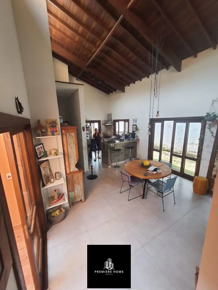 Casa, 3 quartos, 290 m² - Foto 1