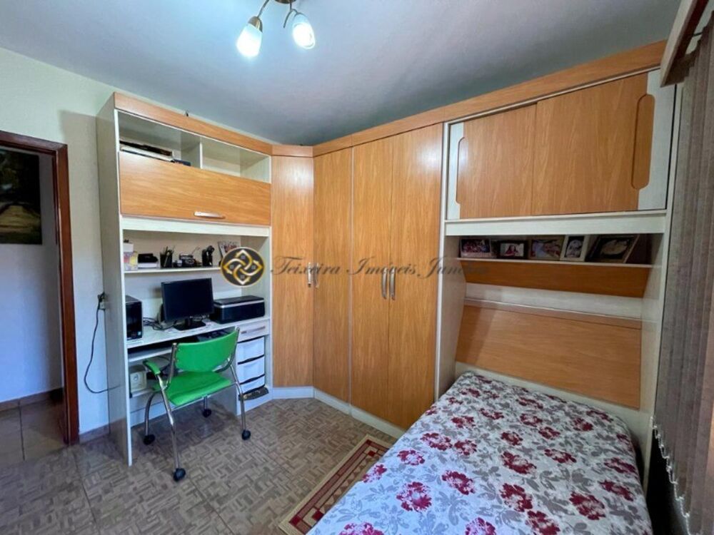 Casa, 3 quartos, 250 m² - Foto 1