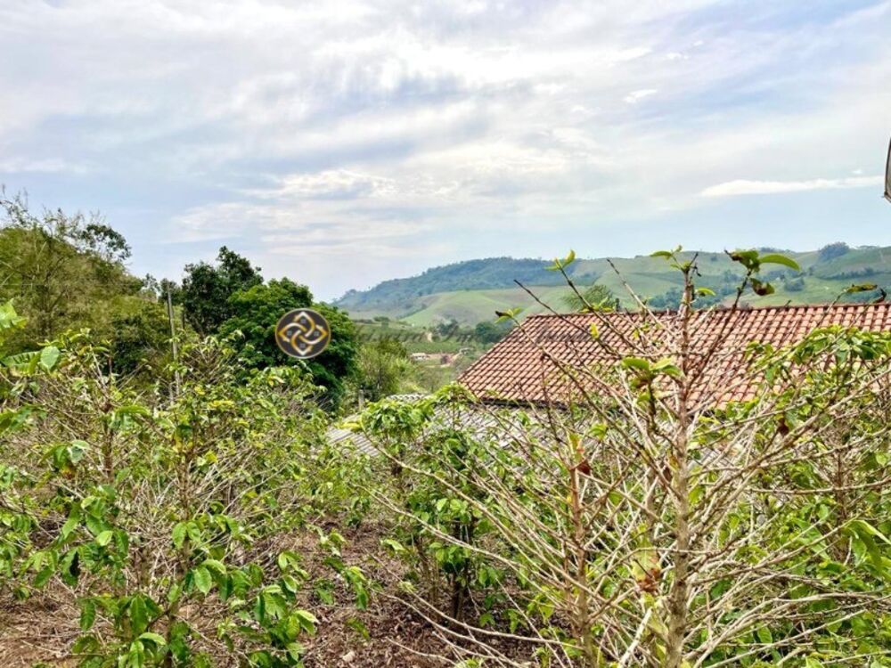 Chácara, 3 quartos, 1500 m² - Foto 1