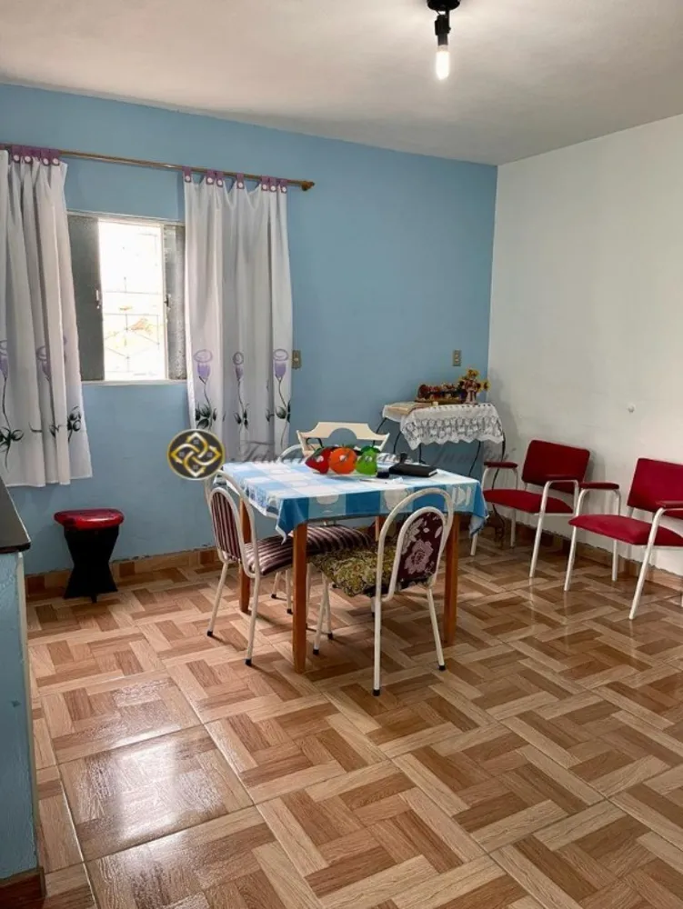 Chácara, 3 quartos, 1500 m² - Foto 1