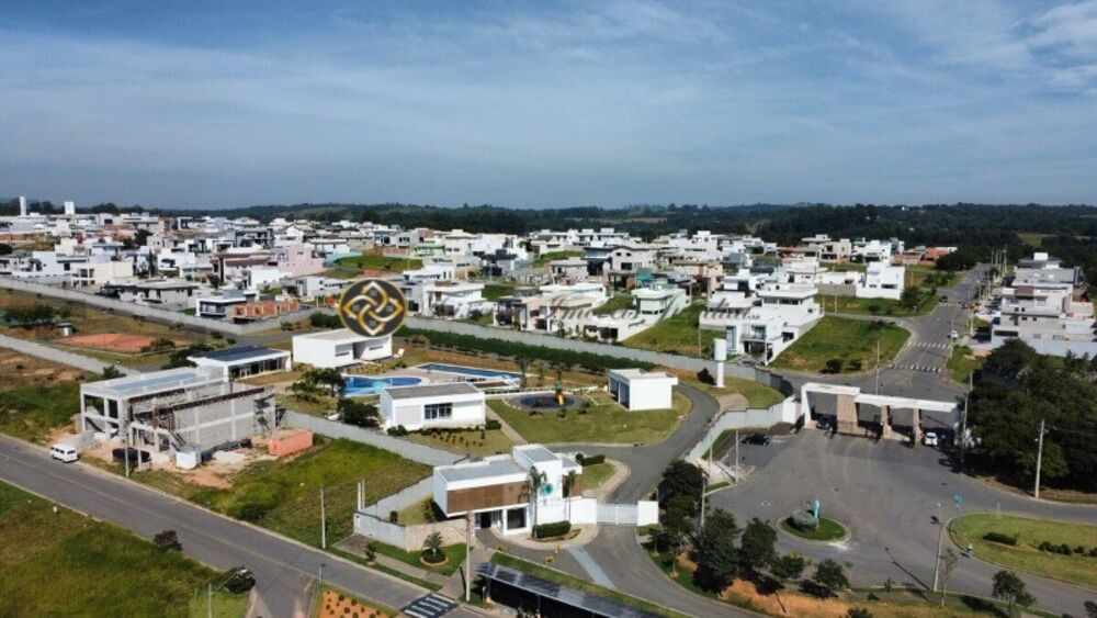 Casa à venda com 3 quartos, 300m² - Foto 8
