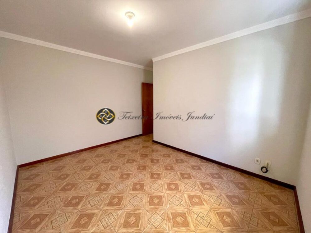 Casa à venda com 3 quartos, 200m² - Foto 4
