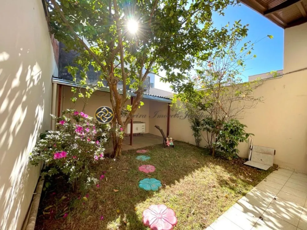 Casa, 3 quartos, 200 m² - Foto 1