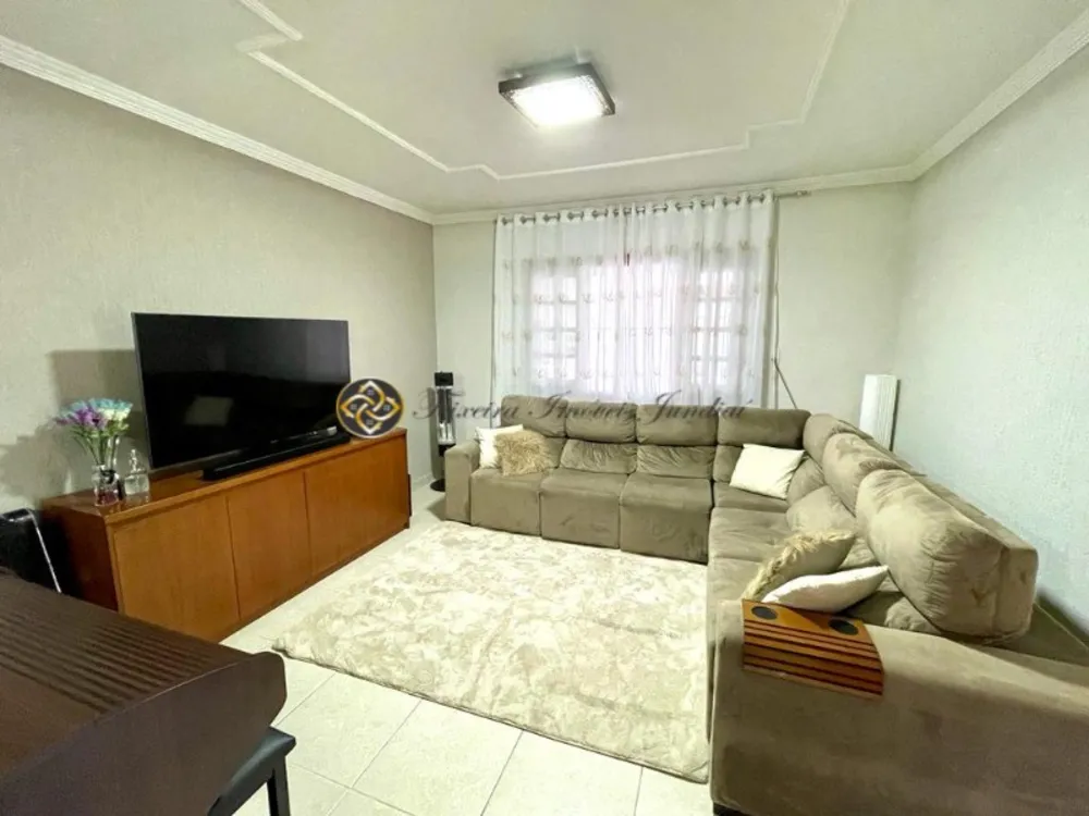 Casa, 3 quartos, 242 m² - Foto 2