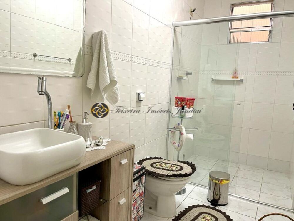 Casa, 3 quartos, 242 m² - Foto 2