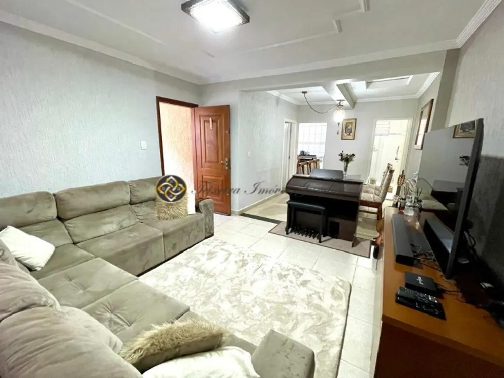 Casa, 3 quartos, 242 m² - Foto 4