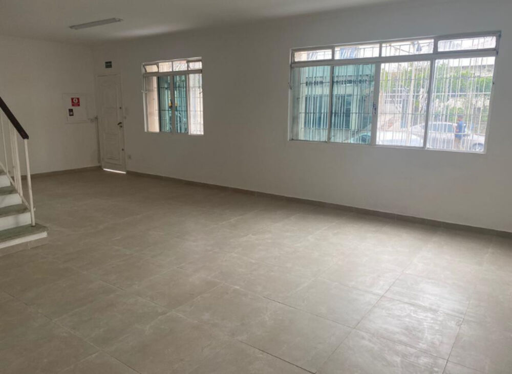 Casa à venda com 5 quartos, 250m² - Foto 1