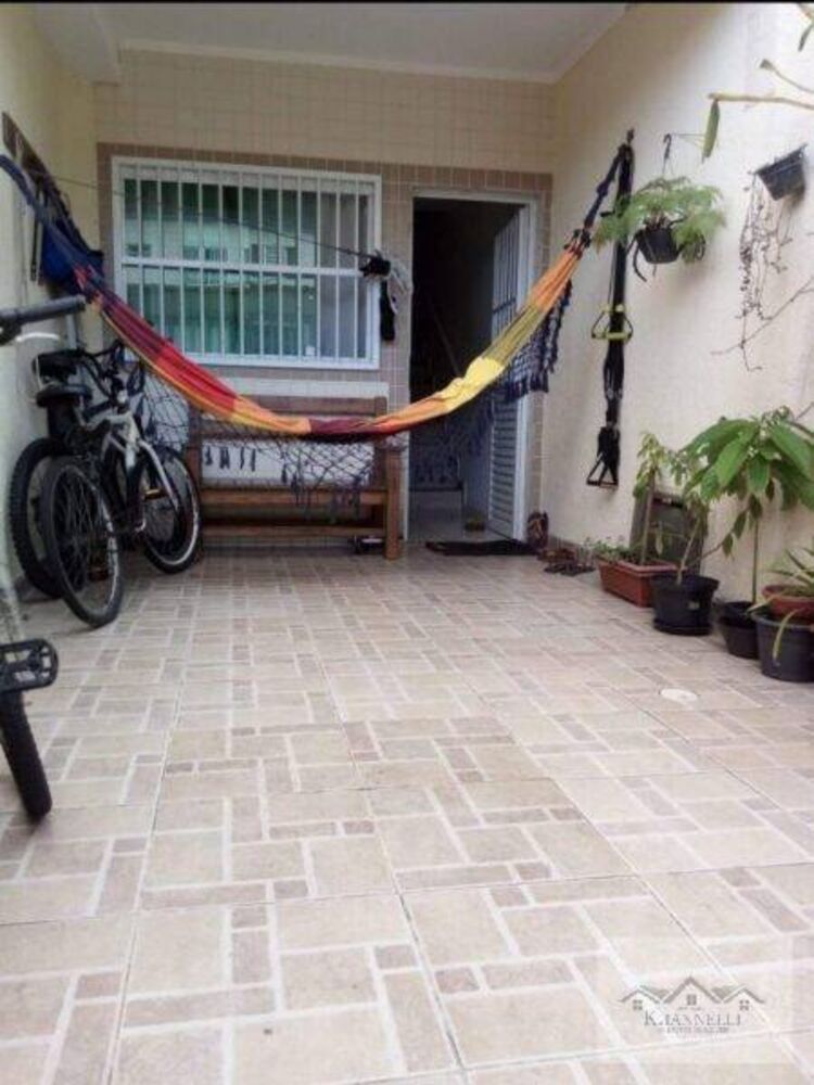 Casa à venda com 2 quartos, 48m² - Foto 2