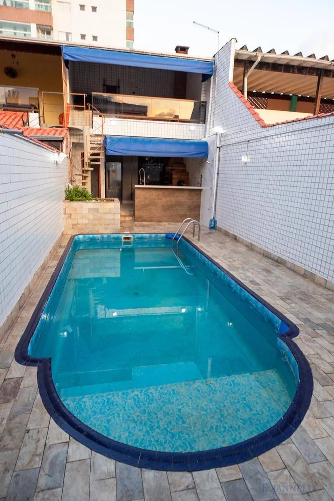 Casa, 3 quartos, 197 m² - Foto 2