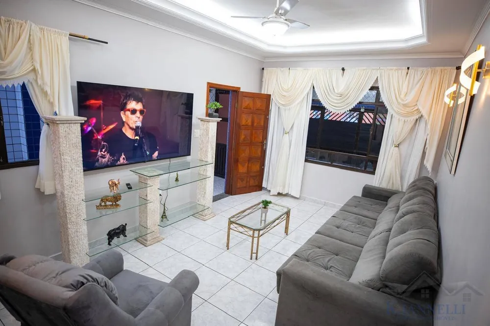 Casa, 3 quartos, 197 m² - Foto 2