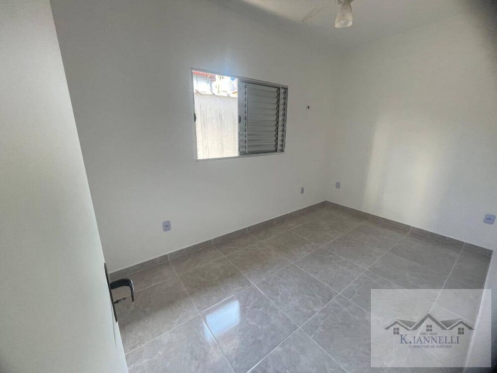 Casa, 3 quartos, 212 m² - Foto 2
