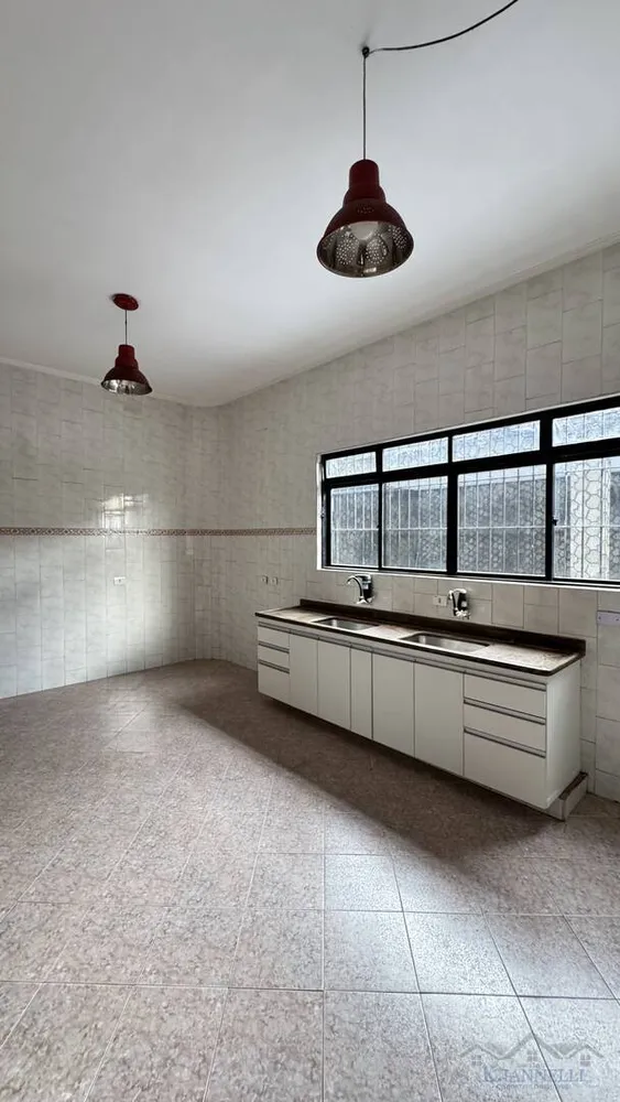 Casa, 3 quartos, 250 m² - Foto 3
