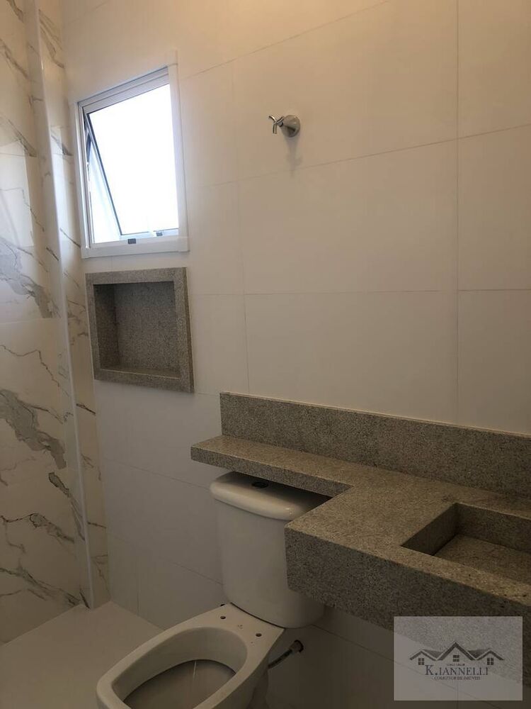 Sobrado, 4 quartos, 204 m² - Foto 1