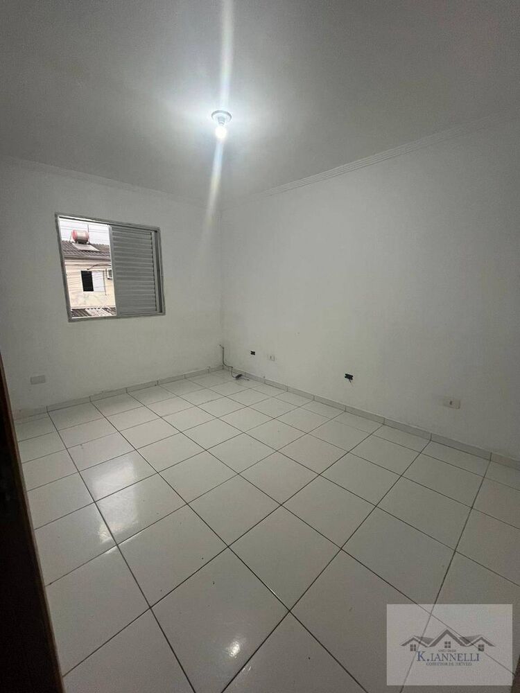 Casa à venda com 2 quartos, 60m² - Foto 5