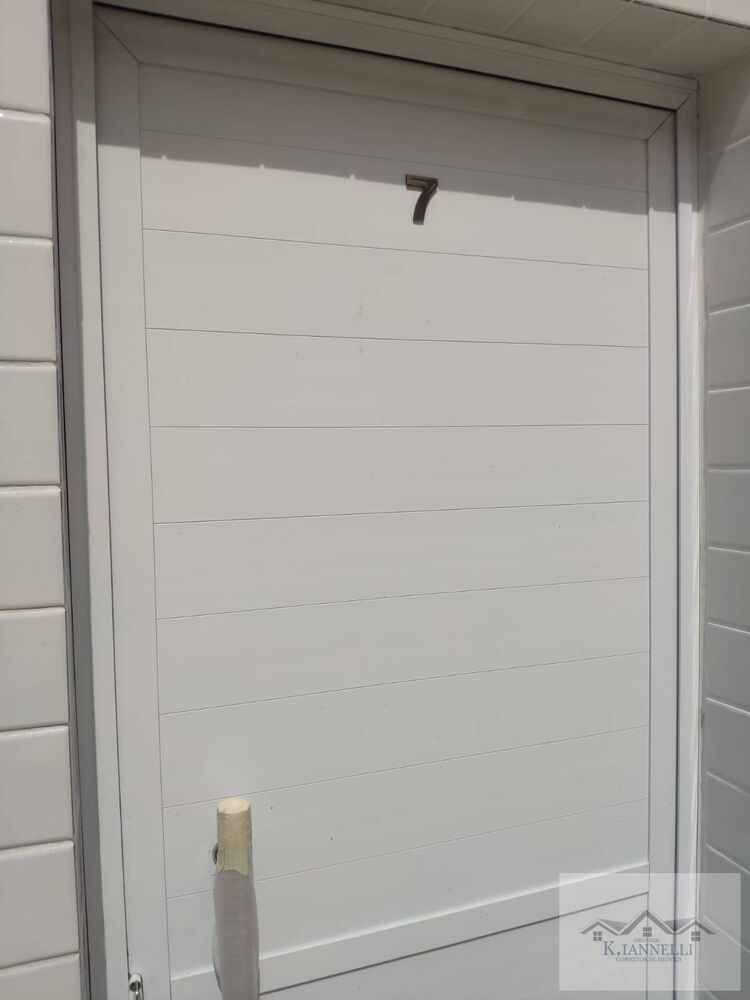 Casa à venda com 2 quartos, 55m² - Foto 1