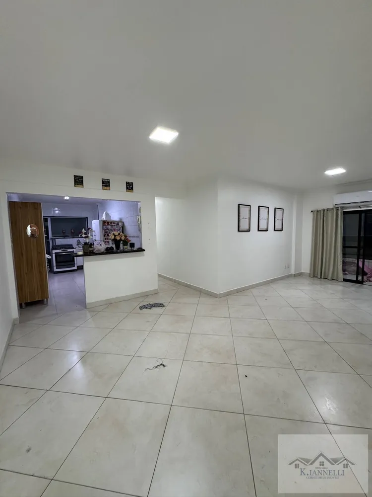 Apartamento, 3 quartos, 130 m² - Foto 2