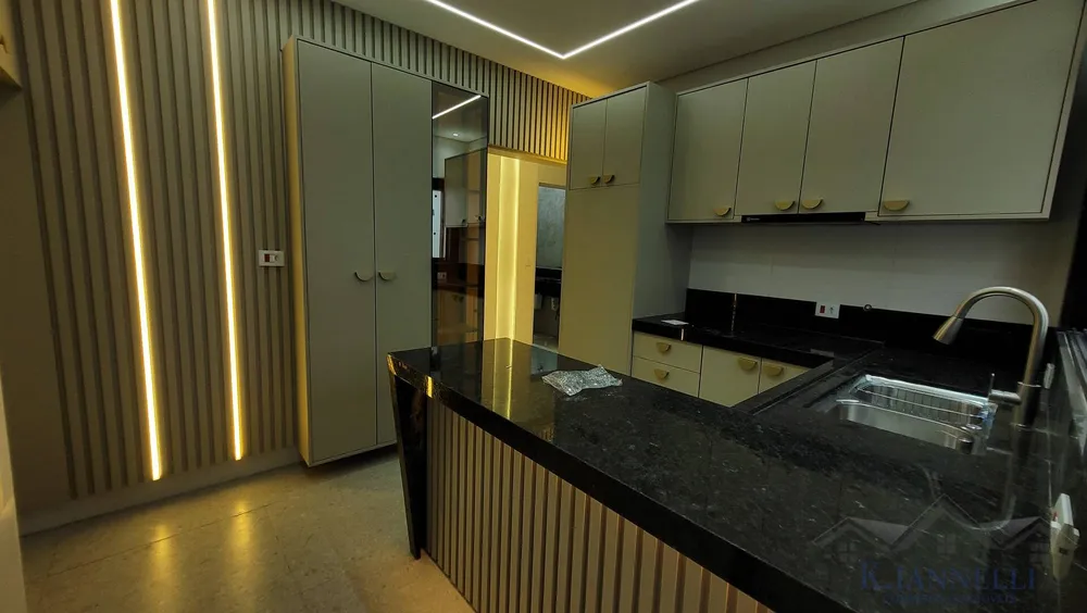Casa, 3 quartos, 250 m² - Foto 1