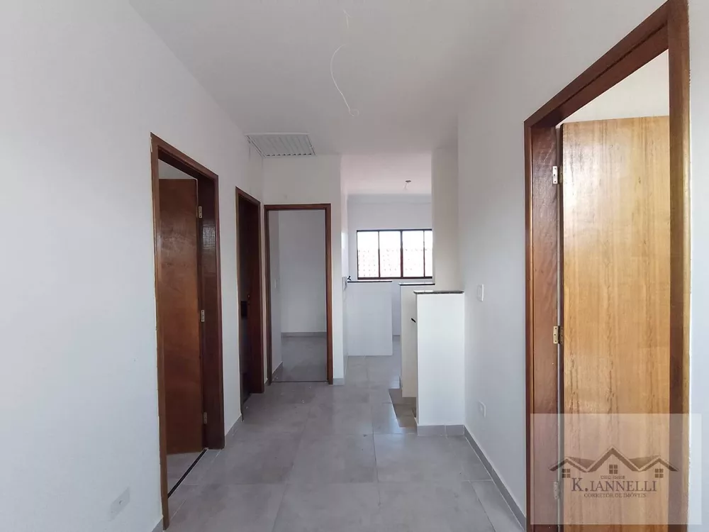 Casa à venda com 2 quartos, 63m² - Foto 8