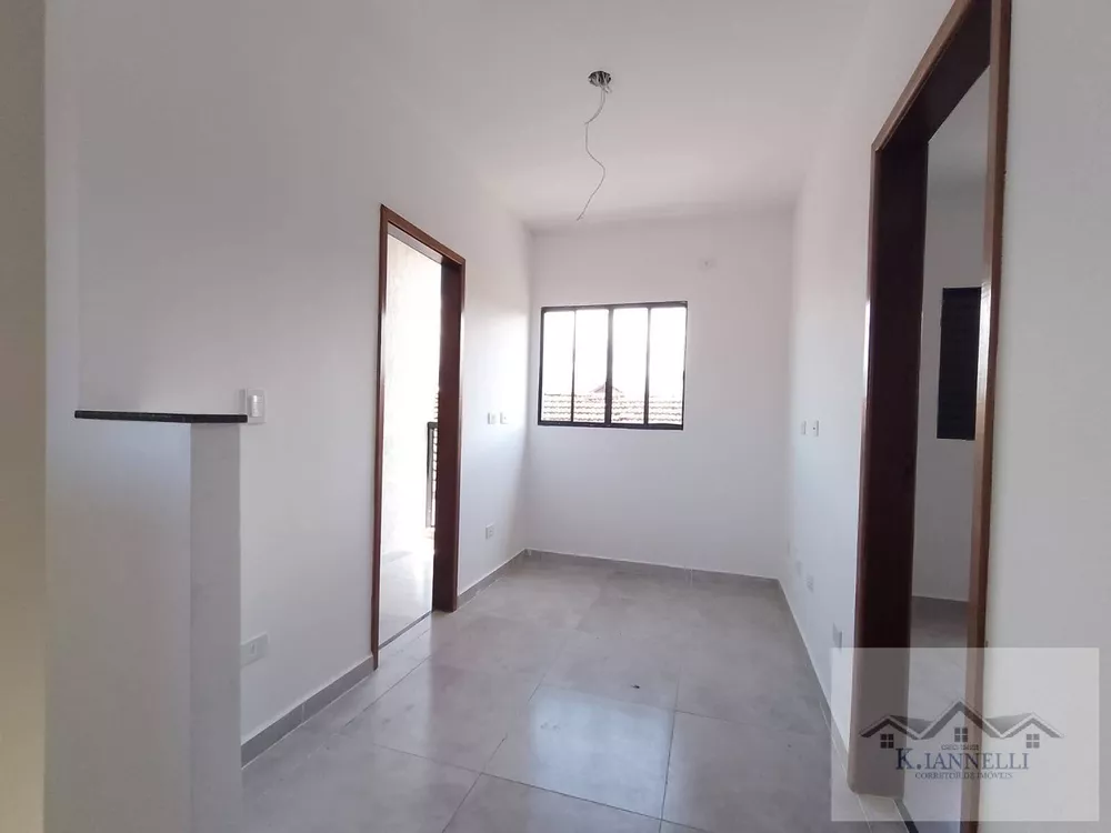 Casa à venda com 2 quartos, 63m² - Foto 4